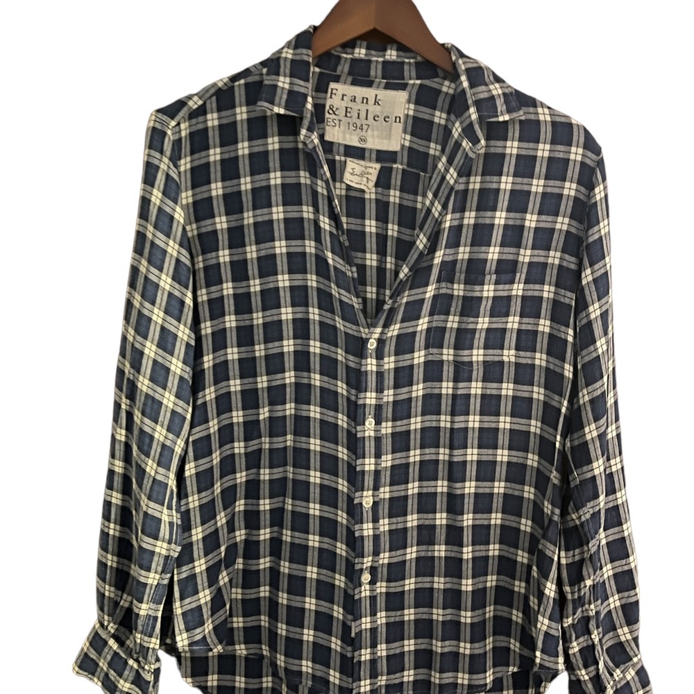 Frank & Eileen plaid button down shirt Eileen Xs Blue white
